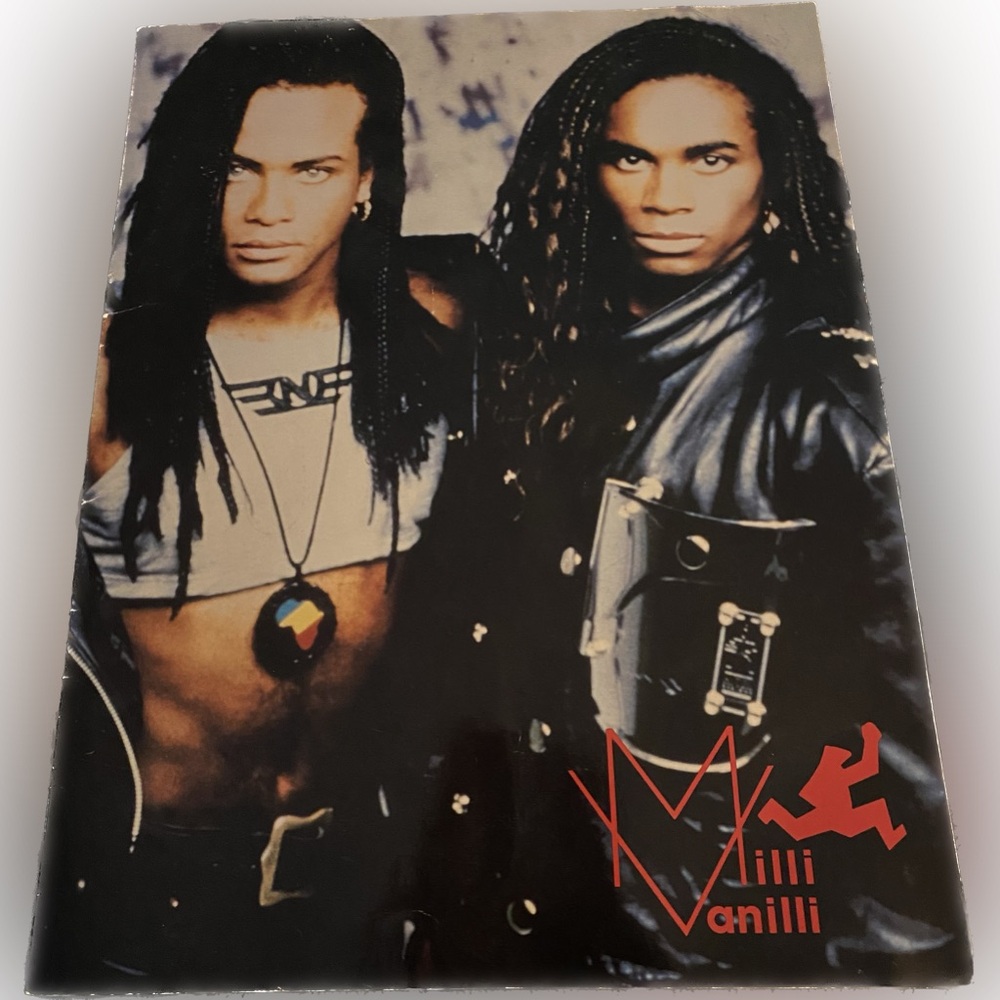 Milli Vanilli 1990 Concert Program Super Rare!! Vintage Collectible Original